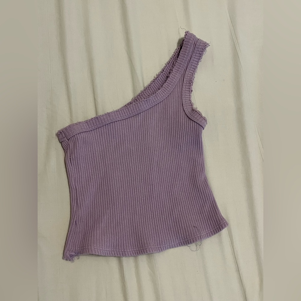 One shoulder cropped shirt